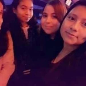 Meet your Posher, Carolina